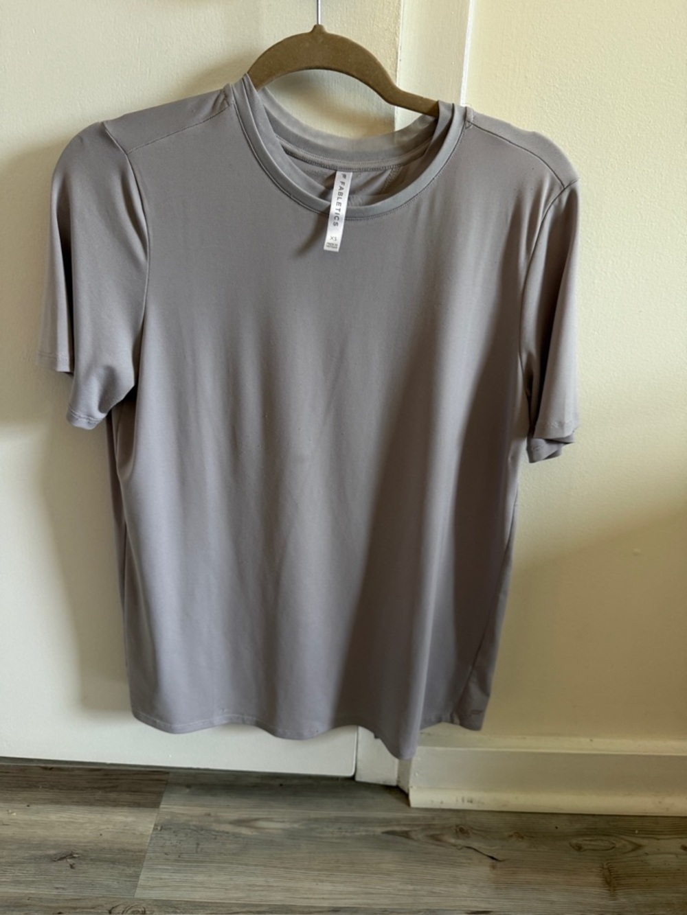 Fabletics Men's Crew Short-Sleeve Tee in Light Gray
